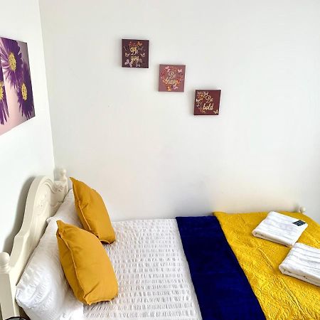 2-Bedrooms Modern Apartment Next To Velodrome, Lounge, Balcony, Parking, Abba Londra Esterno foto