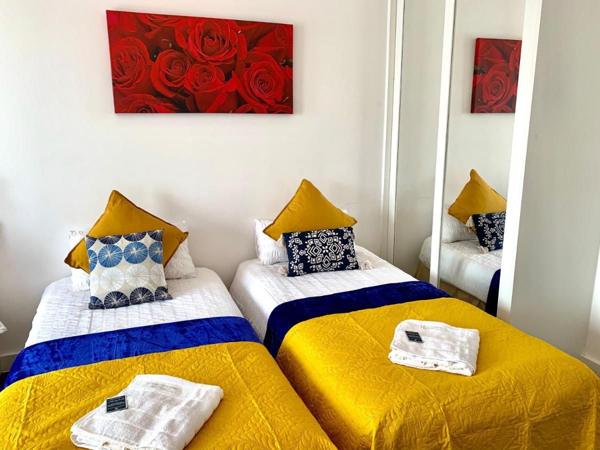 2-Bedrooms Modern Apartment Next To Velodrome, Lounge, Balcony, Parking, Abba Londra Esterno foto