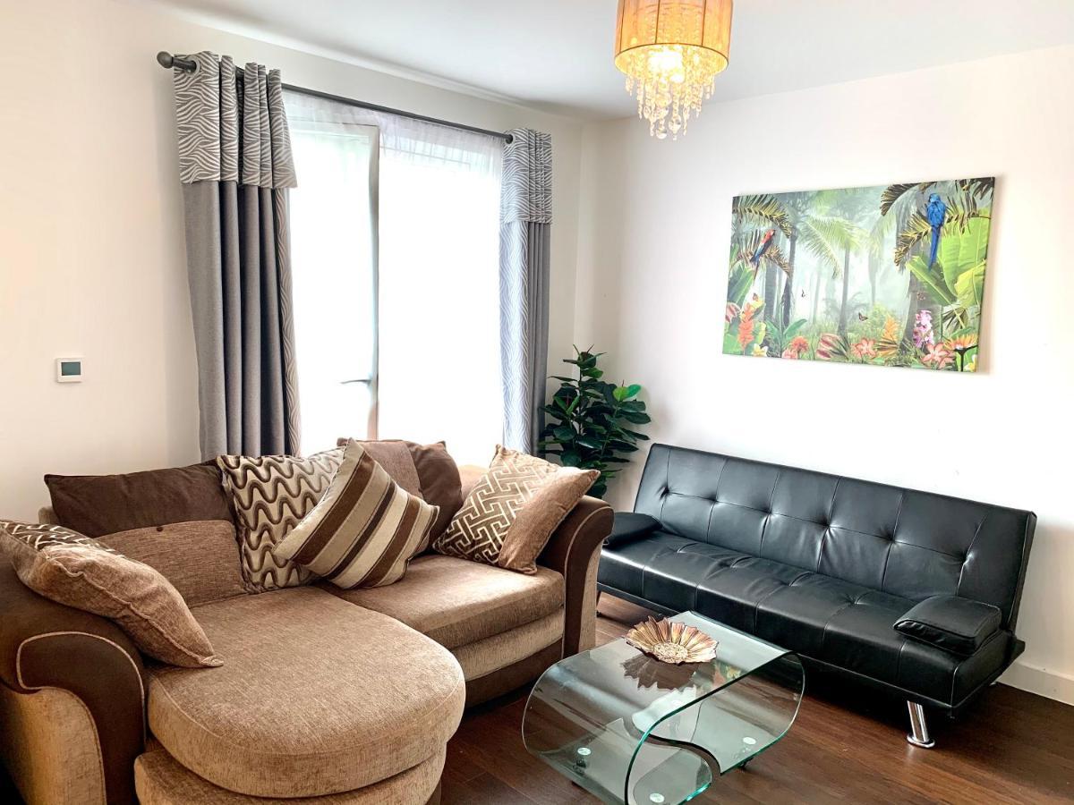 2-Bedrooms Modern Apartment Next To Velodrome, Lounge, Balcony, Parking, Abba Londra Esterno foto