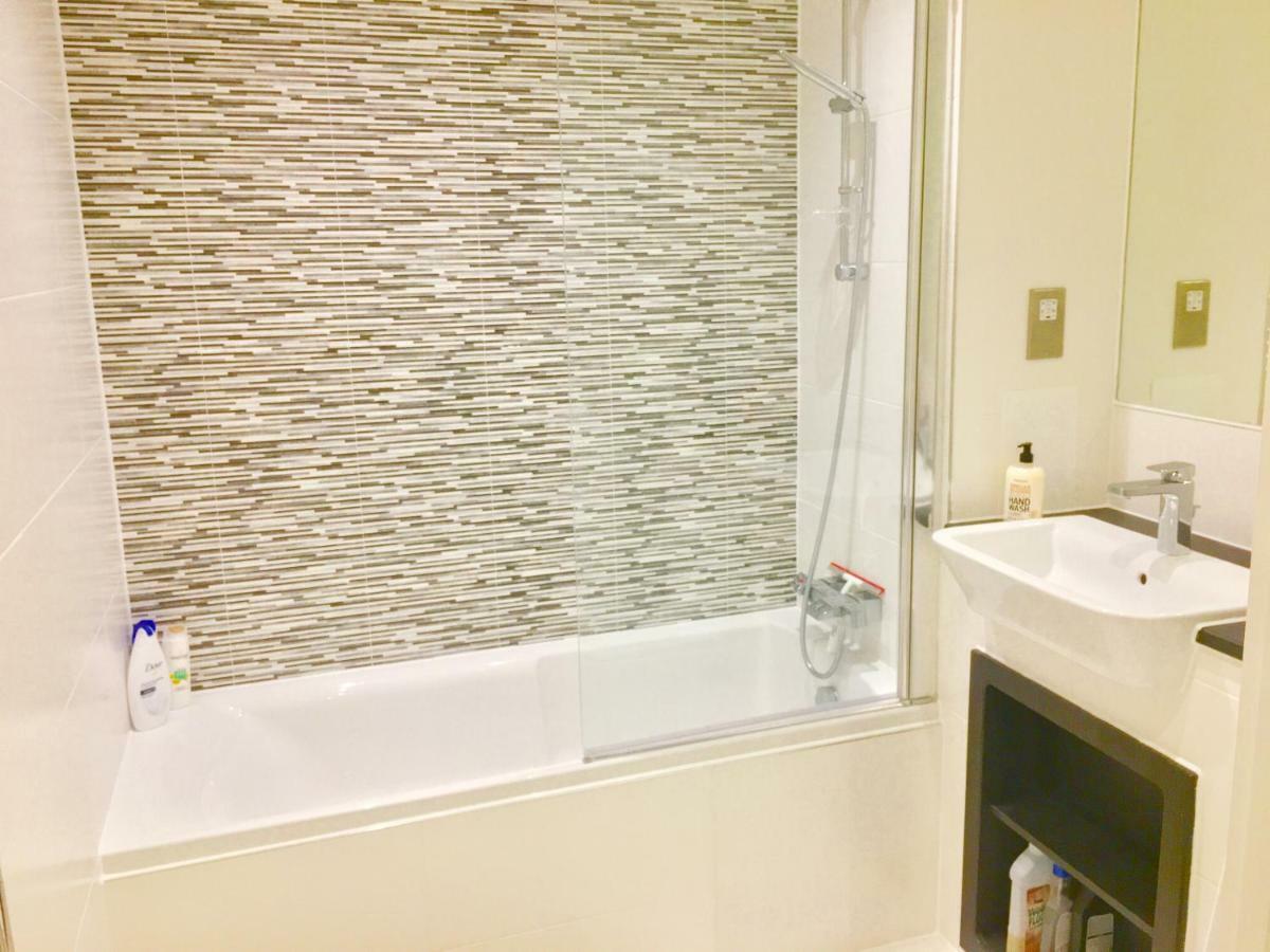 2-Bedrooms Modern Apartment Next To Velodrome, Lounge, Balcony, Parking, Abba Londra Esterno foto