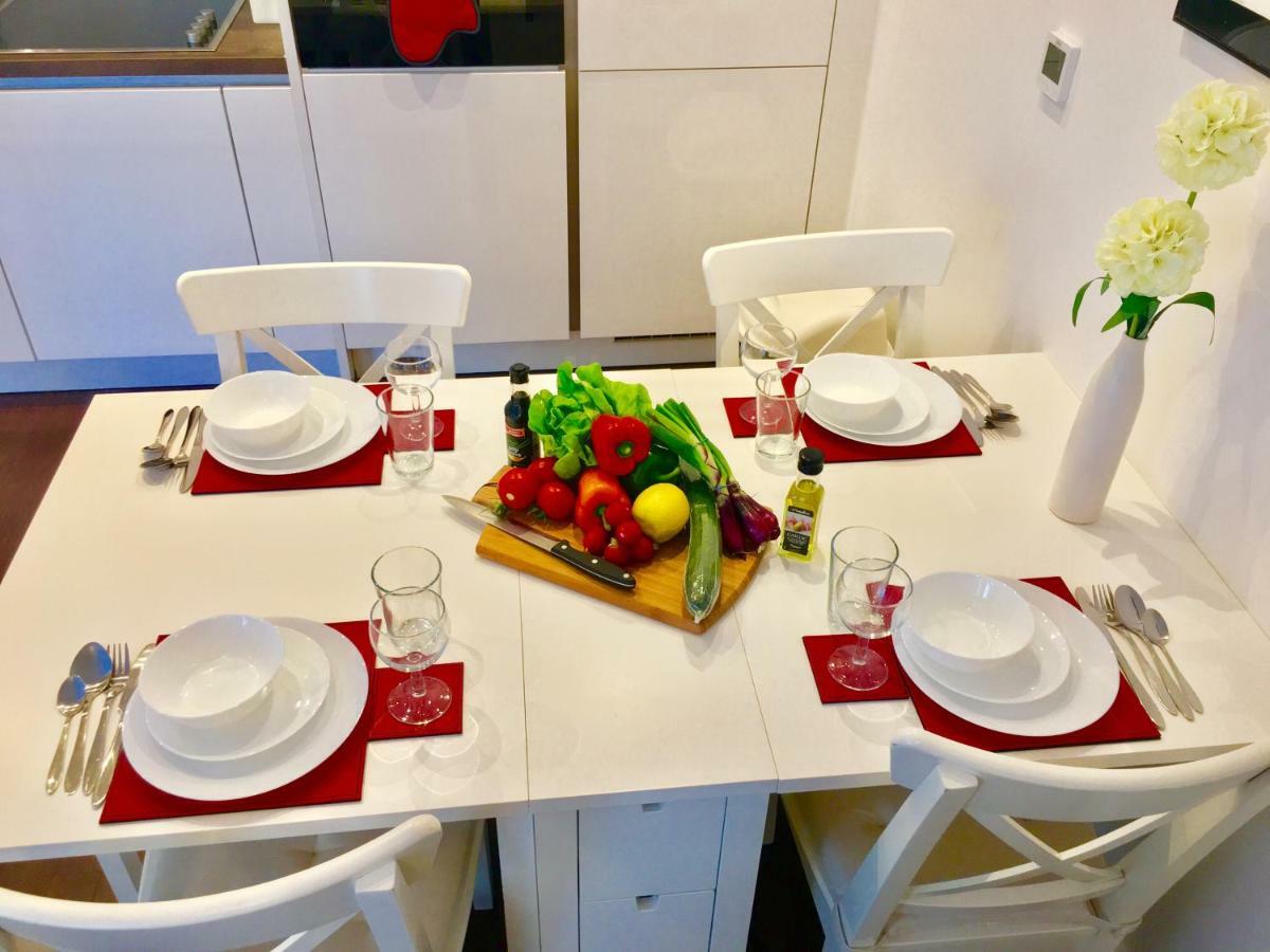 2-Bedrooms Modern Apartment Next To Velodrome, Lounge, Balcony, Parking, Abba Londra Esterno foto