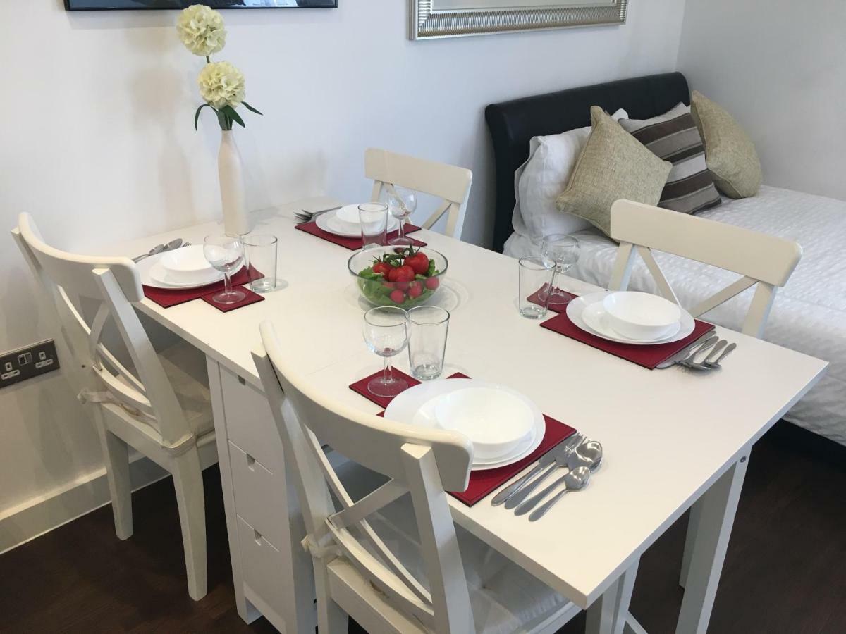 2-Bedrooms Modern Apartment Next To Velodrome, Lounge, Balcony, Parking, Abba Londra Esterno foto